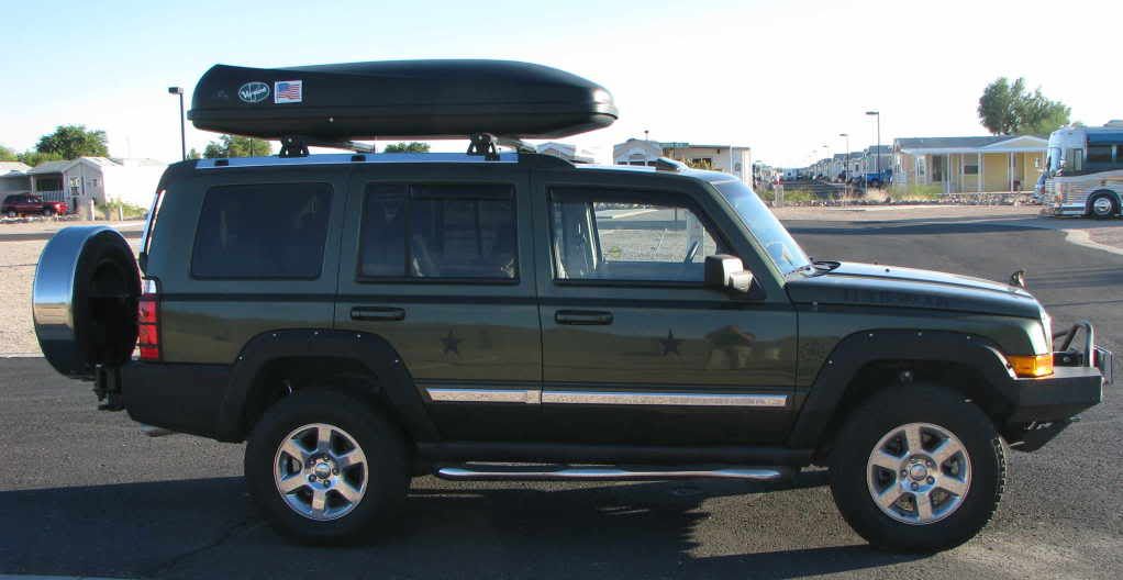 Cargo carrier jeep commander #3