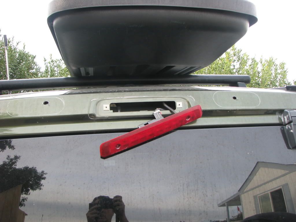 2006 Jeep commander brake light bulb replacement #4