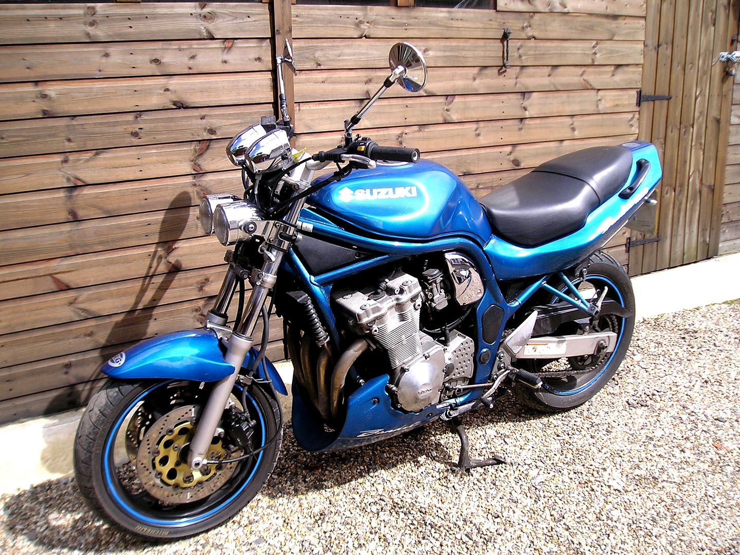 SOLD Suzuki Bandit Mk1 GSF600N Naked 1998 R Reg Sargents Of Sussex