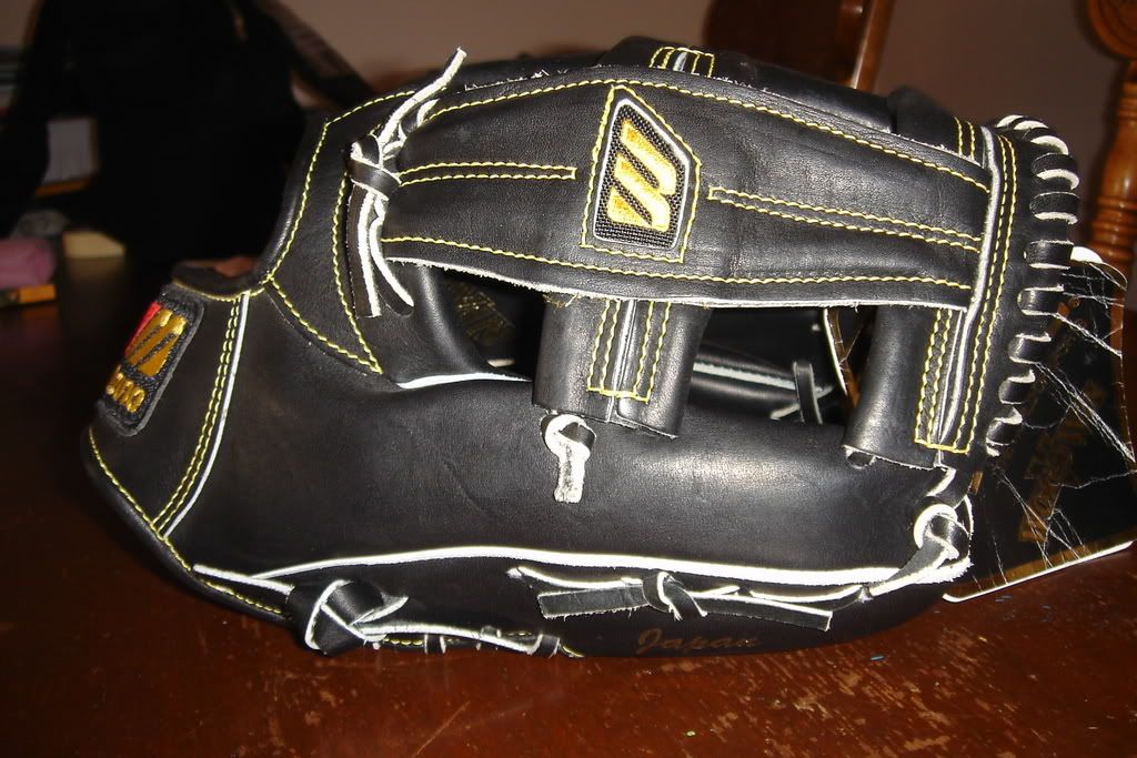 mizuno world win glove