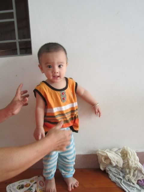 anh M&#7841;nh  gi&#7921;a t&#7911;&#7901;ng