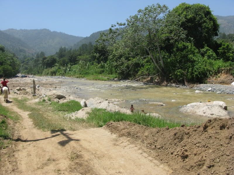BaiguateWaterfall12.jpg
