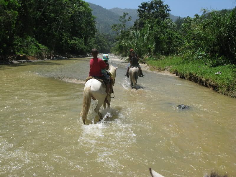 BaiguateWaterfall13.jpg
