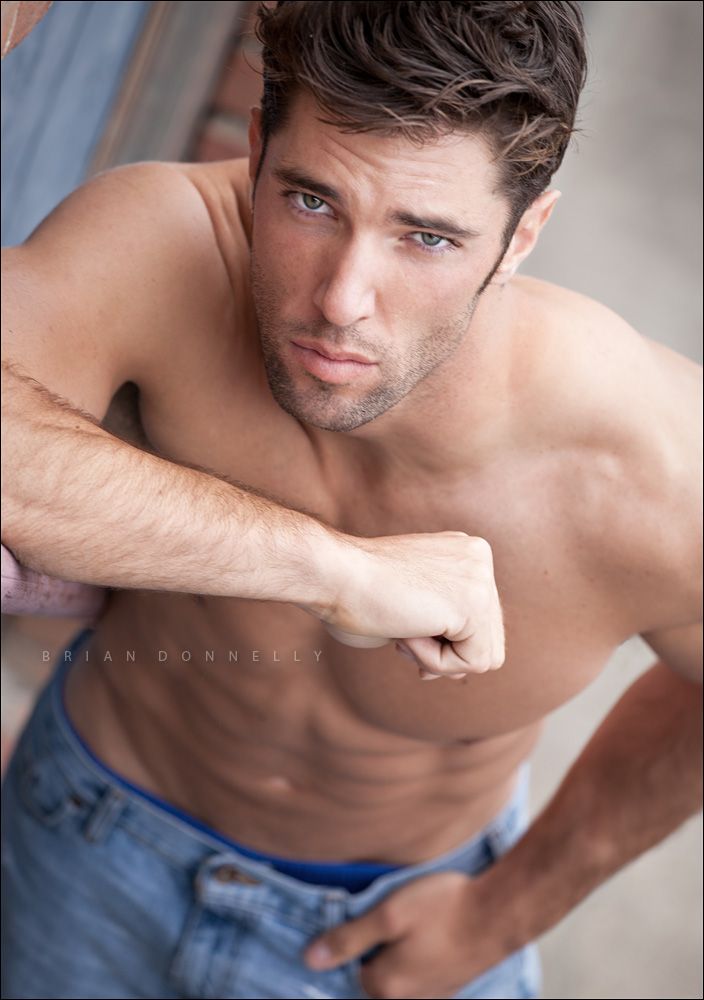 http://i279.photobucket.com/albums/kk140/bdeephoto/A1_9704_SML.jpg