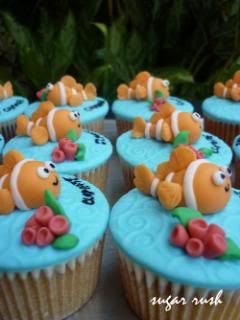 clown fish cupcakes