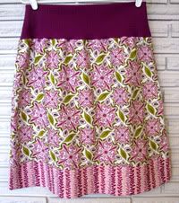 Central Park Mama Skirt  size L