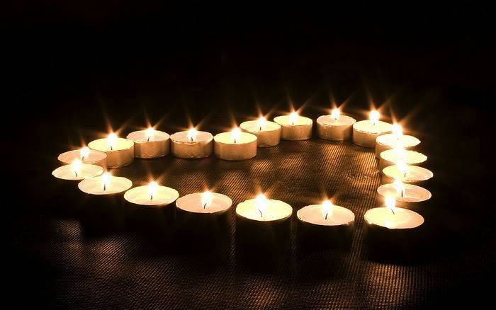 http://i279.photobucket.com/albums/kk157/mellanie_petal/candle_Candle_light_2003.jpg