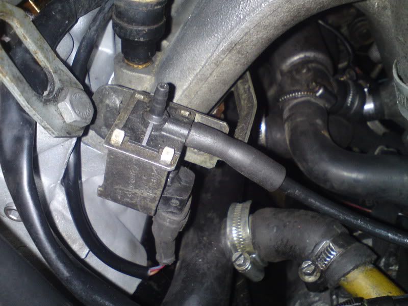 [Cavalier Mk3] [8895] C20xe, Breather pipe? Vauxhall Owners