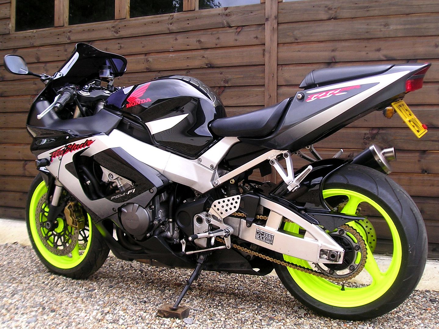 2001 cbr900rr