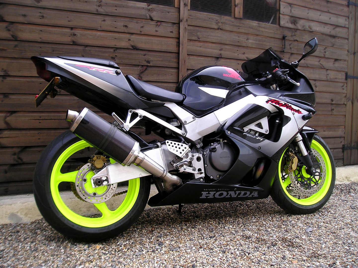 2001 cbr900rr