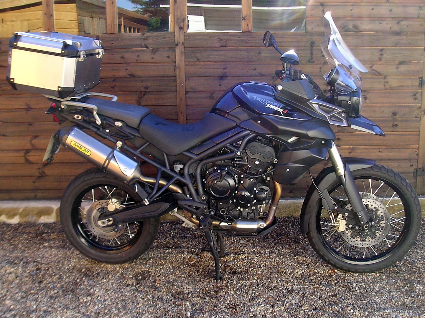 triumph tiger 800 arrow exhaust