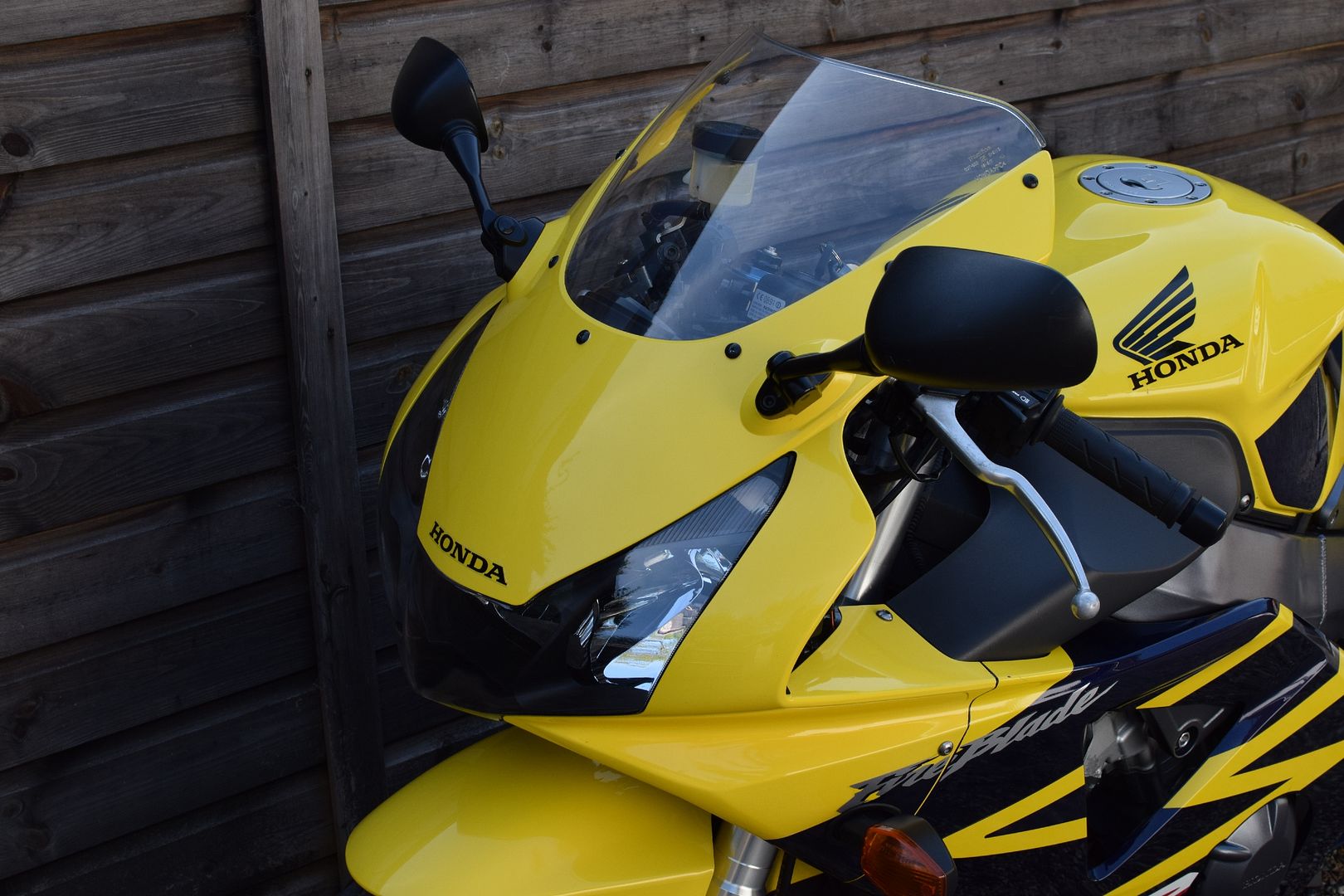 2002 cbr900rr