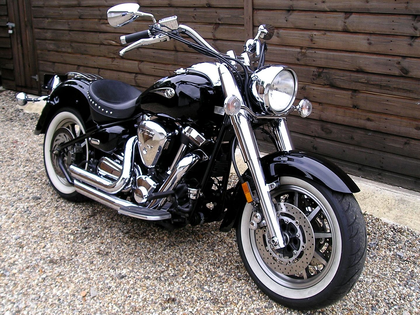 xv 1700 roadstar