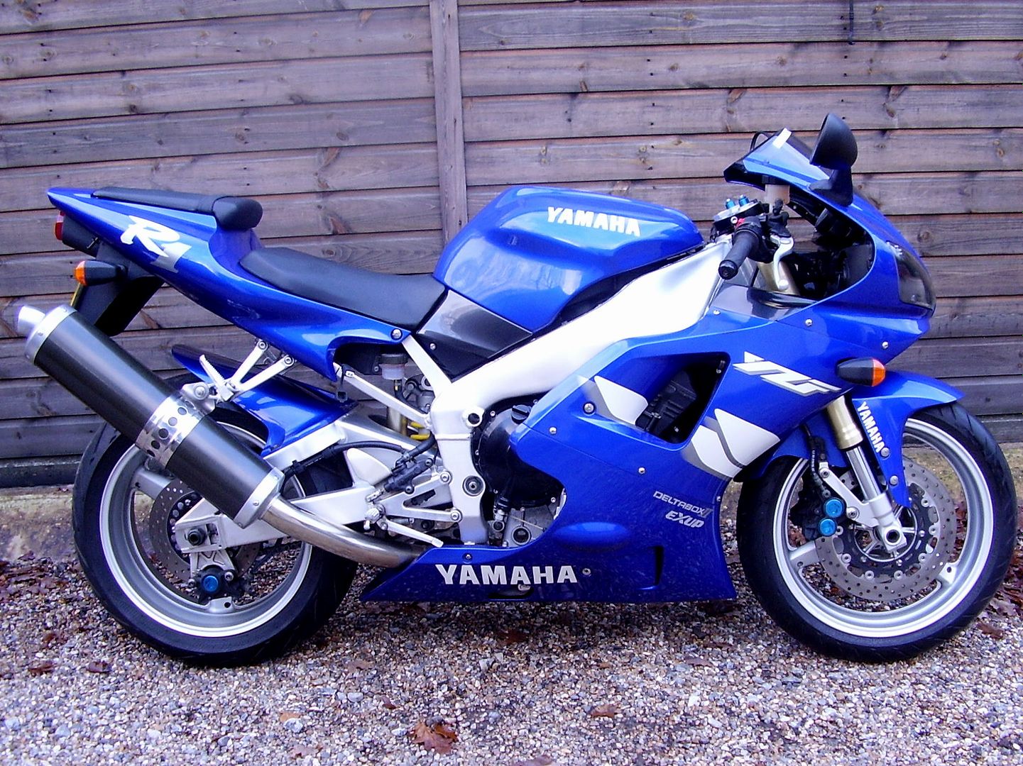Yamaha YZF r1 2000 года