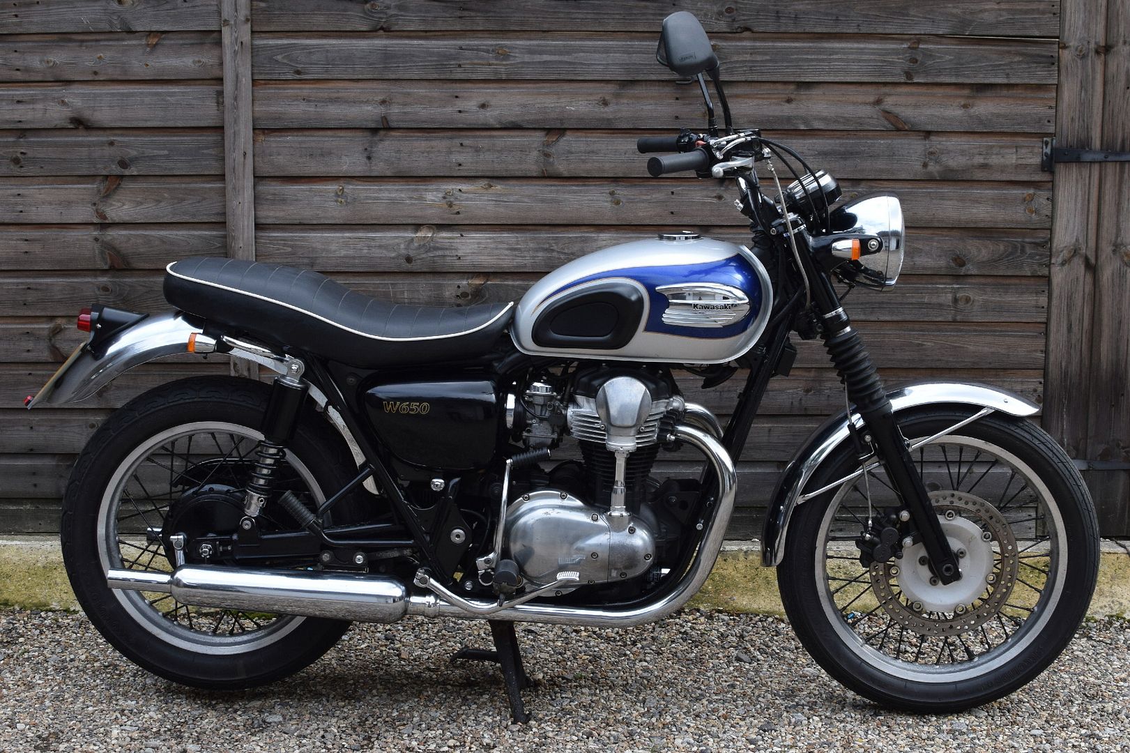 SOLD Kawasaki W650 A1 UK bike 3 owners 2001 Y Reg Sargents of Sussex