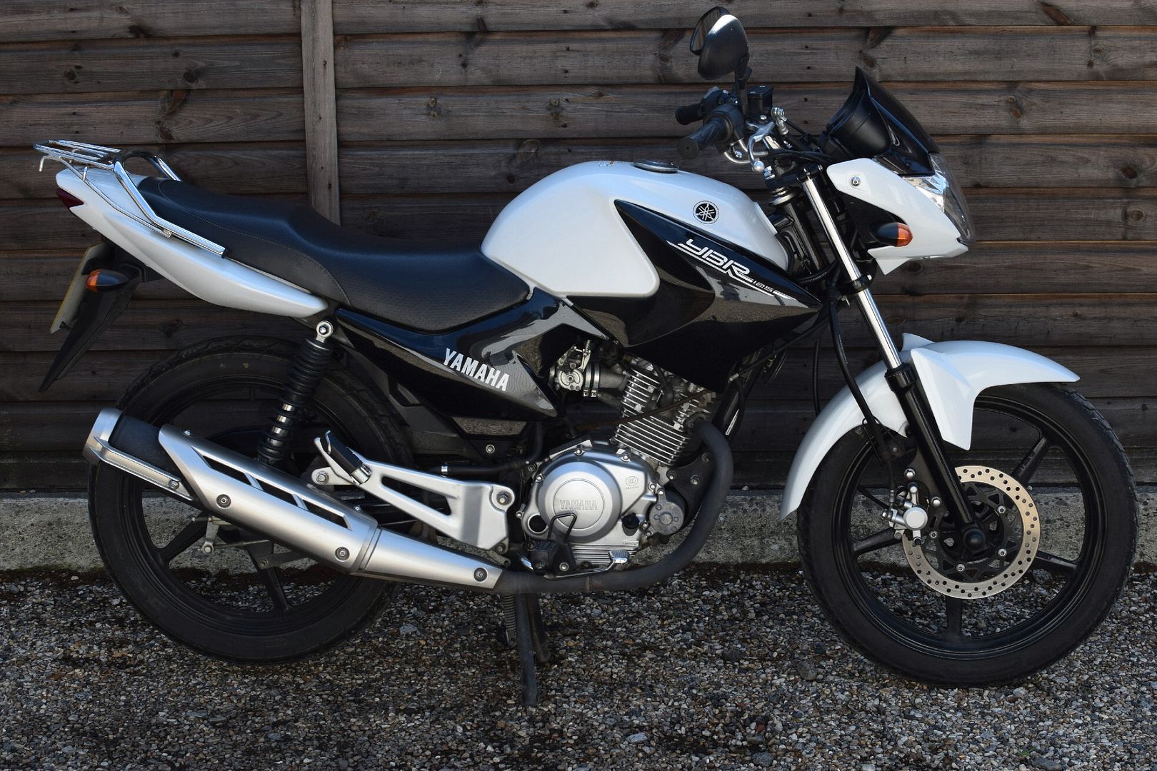 SOLD Yamaha YBR 125 2 owners 3900 miles 2016 66 Reg Sargents of Sussex