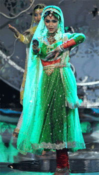 6FD_sayantani.gif image by masifjh